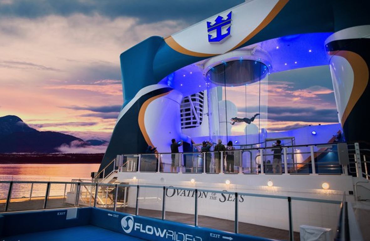 OVATION OF THE SEAS (EX-SINGAPORE)